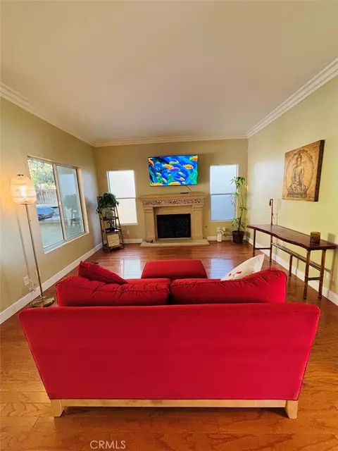 Living - 2114 Laura Dr, Escondido, CA 92027 photo 3 of 3