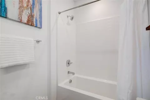 Bath - 365 Placemark, Irvine, CA 92614 photo 6 of 6