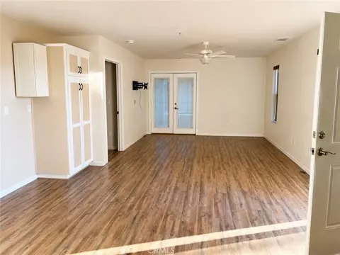 Living - 30881 Pawnee, Lucerne Valley, CA 92356 photo 1 of 1