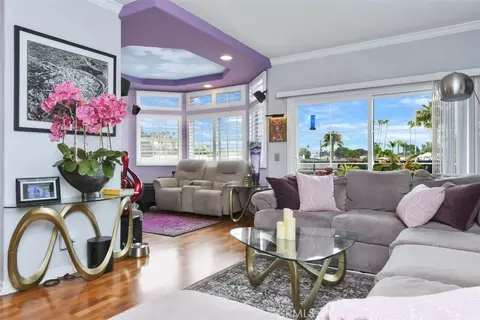 4455 Hazeltine #208, Sherman Oaks, CA 91423