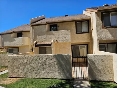 1840 E Avenue J2, Lancaster, CA 93535