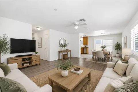 Living - 21716 Jack Pl, Saugus, CA 91350 photo 1 of 5