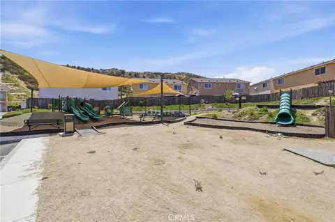 21716 Jack Pl, Saugus, CA 91350 photo 18