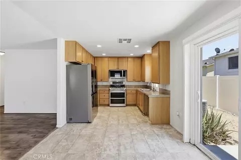 21716 Jack Pl, Saugus, CA 91350 photo 6