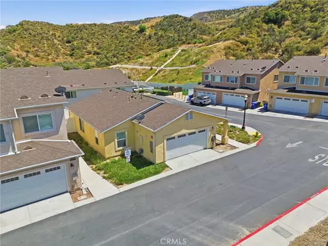 21716 Jack Pl, Saugus, CA 91350 photo 23