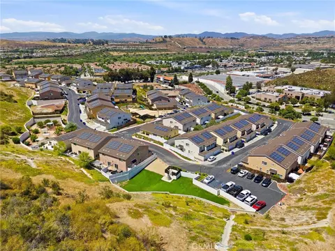 View/Area - 21716 Jack Pl, Saugus, CA 91350 photo 5 of 6