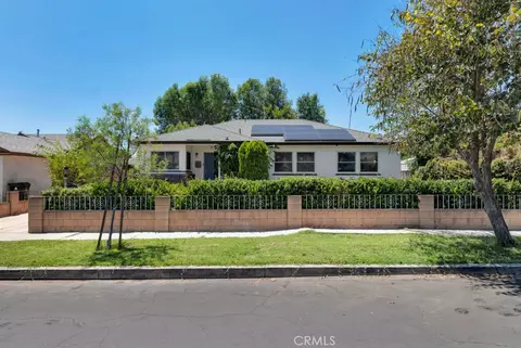 7533 Hatillo Ave, Winnetka, CA 91306