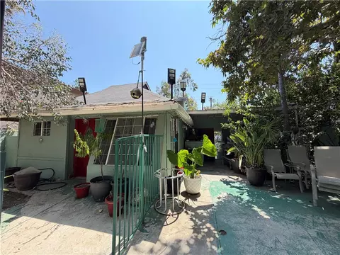 5925 Whitnall Hwy, North Hollywood, CA 91601