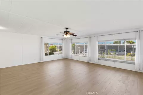8811 Canoga Ave #223, Canoga Park, CA 91304
