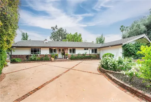 16722 Knollwood Dr, Granada Hills, CA 91344