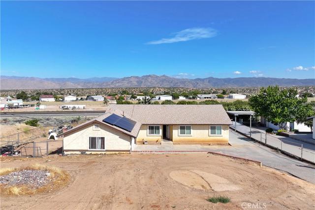 15723 Halinor St, Hesperia, CA 92345