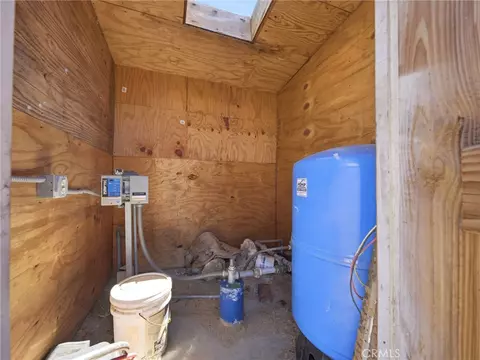 Other - 29935 Maypath Rd, Juniper Hills, CA 93543 photo 8 of 14