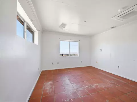 Bedroom - 29935 Maypath Rd, Juniper Hills, CA 93543 photo 3 of 3