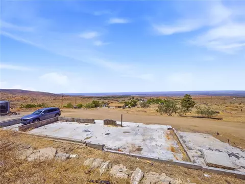 Exterior - 29935 Maypath Rd, Juniper Hills, CA 93543 photo 21 of 30