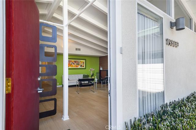 19800 Friar, Woodland Hills, CA 91367