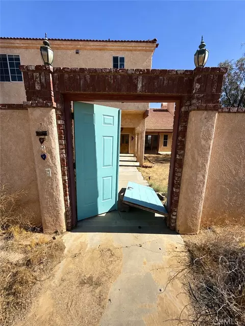 9855 Vista Rd, California City, CA 93505