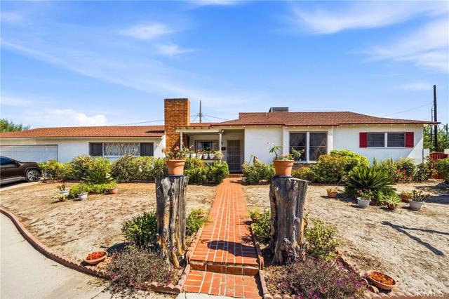 12642 Divan Pl, North Hollywood, CA 91605