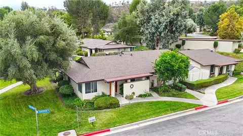 26360 Oakspur #A, Newhall, CA 91321
