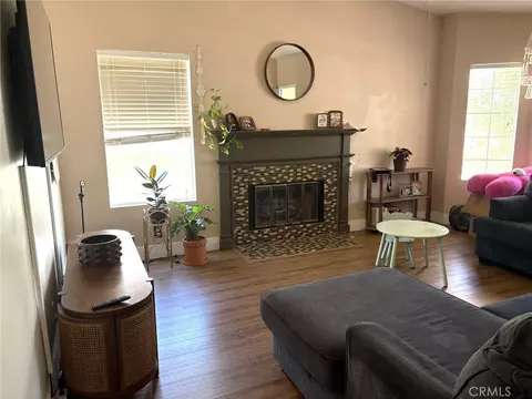 Living - 22552 Barcotta Dr, Saugus, CA 91350 photo 1 of 2