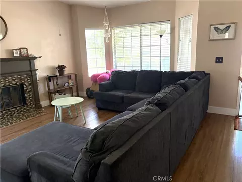 Living - 22552 Barcotta Dr, Saugus, CA 91350 photo 2 of 2