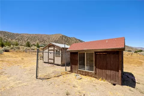 Exterior - 902 Searchlight Ranch Rd, Acton, CA 93510 photo 6 of 12