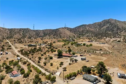 View/Area - 902 Searchlight Ranch Rd, Acton, CA 93510 photo 2 of 9
