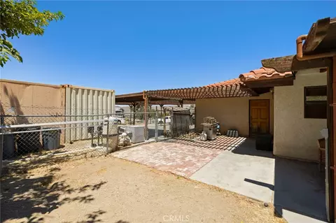 Exterior - 902 Searchlight Ranch Rd, Acton, CA 93510 photo 8 of 12