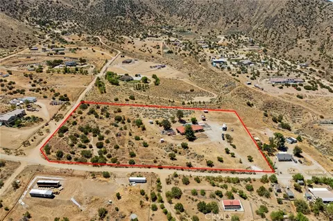 View/Area - 902 Searchlight Ranch Rd, Acton, CA 93510 photo 1 of 9