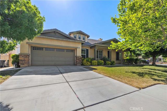 44022 Raven Ln, Lancaster, CA 93536
