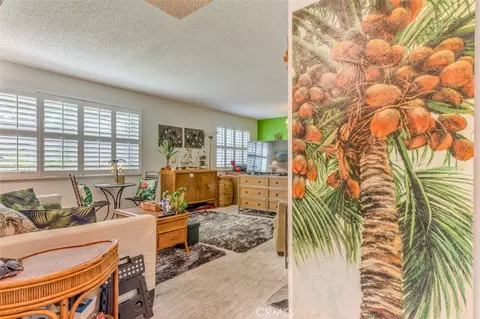 11813 Runnymede St #14, North Hollywood, CA 91605