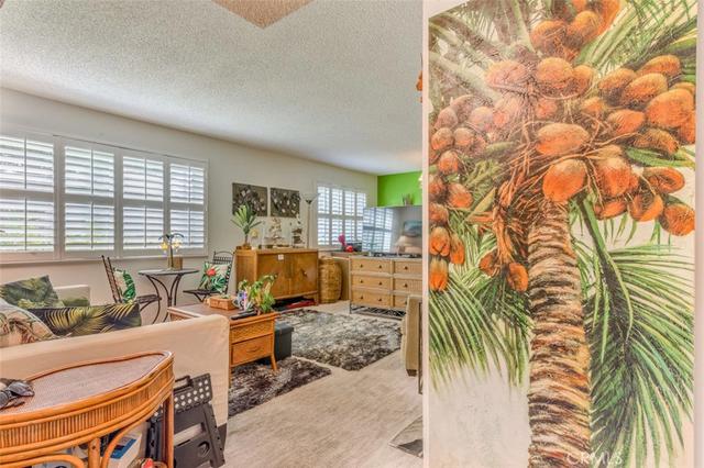 11813 Runnymede St #14, North Hollywood, CA 91605