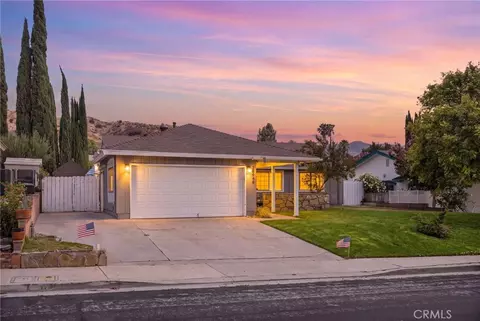 28948 Flowerpark Dr, Canyon Country, CA 91387