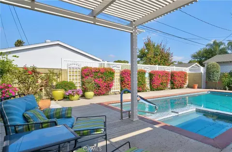 1426 N Buena Vis, Burbank, CA 91505