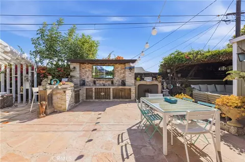Exterior - 9363 Gullo, Pacoima, CA 91331 photo 11 of 23