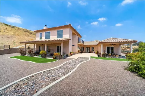 13675 Davenport, Agua Dulce, CA 91390