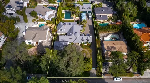 View/Area - 13157 Chandler Blvd, Sherman Oaks, CA 91401 photo 1 of 4