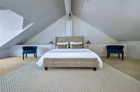 Bedroom - 13157 Chandler Blvd, Sherman Oaks, CA 91401 photo 8 of 8