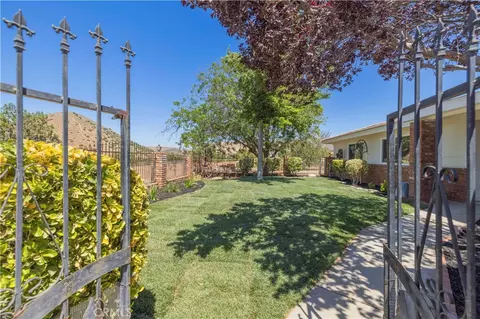 2727 Sache St, Acton, CA 93510