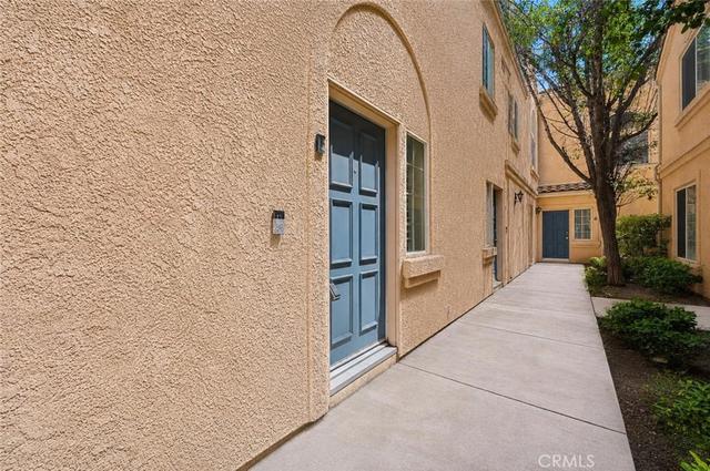 25238 Steinbeck Ave #E, Stevenson Ranch, CA 91381