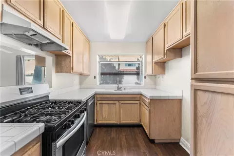 Kitchen - 43465 30th W, Lancaster, CA 93536 photo 1 of 2