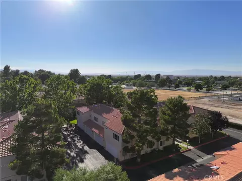 View/Area - 43465 30th W, Lancaster, CA 93536 photo 2 of 7