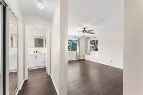 Entry Way - 43465 30th W, Lancaster, CA 93536 photo 2 of 5