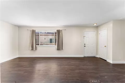 Living - 43465 30th W, Lancaster, CA 93536 photo 4 of 9