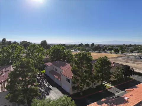 View/Area - 43465 30th W, Lancaster, CA 93536 photo 2 of 7