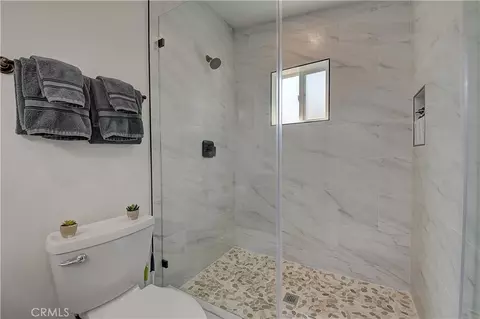 Bath - 12871 Osborne St, Arleta, CA 91331 photo 1 of 5