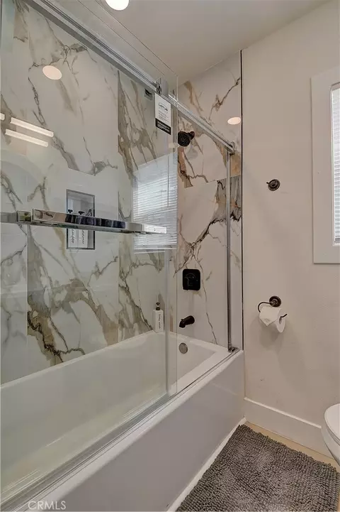 Bath - 12871 Osborne St, Arleta, CA 91331 photo 5 of 5