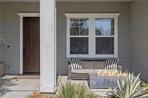 Exterior - 2004 Turnberry Dr, Oxnard, CA 93036 photo 4 of 16