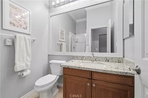 Bath - 2004 Turnberry Dr, Oxnard, CA 93036 photo 1 of 8