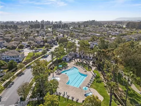 View/Area - 2004 Turnberry Dr, Oxnard, CA 93036 photo 1 of 7