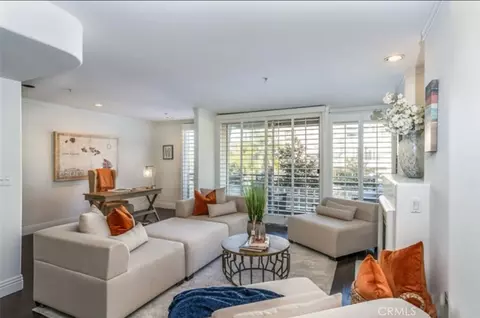 1819 Holmby #204, Los Angeles, CA 90025